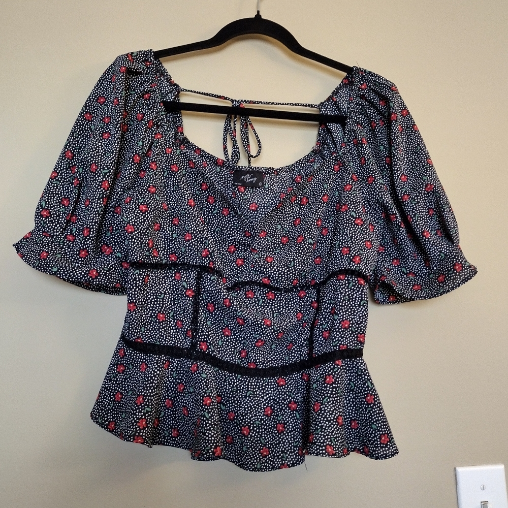 Milk & Honey Black Floral Fitted Peplum Puff Sleeve -  Size: L